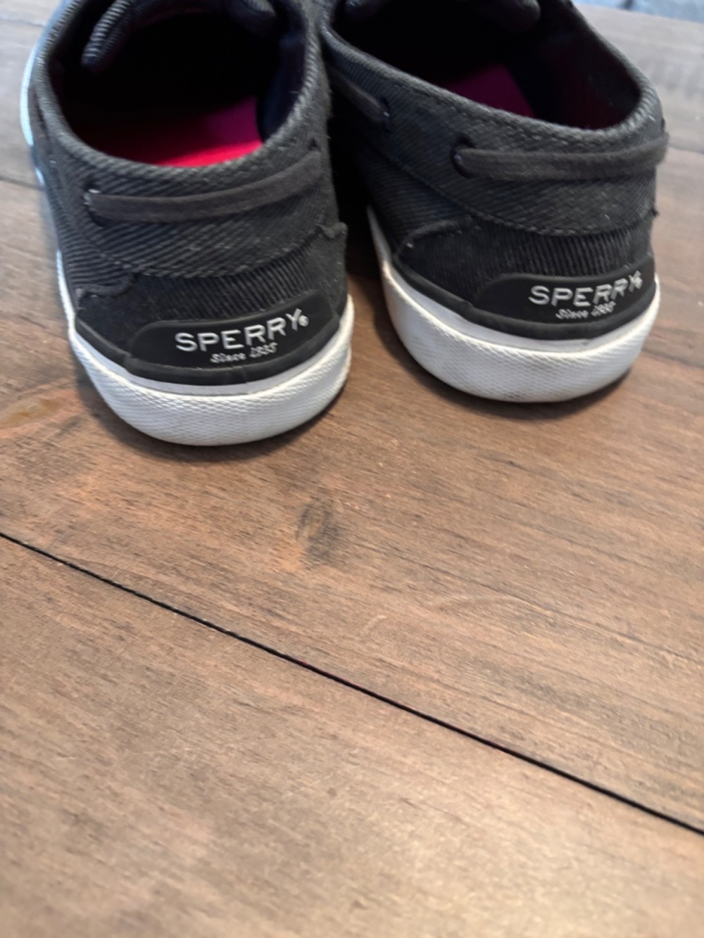 Sperry - Picture 3 of 3